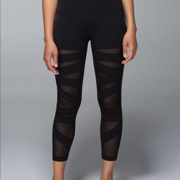 Lululemon High Times Crop *Tech Mesh - Picture 2 of 15